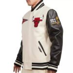 Chicago Bulls White & Black Jacket - Image 3